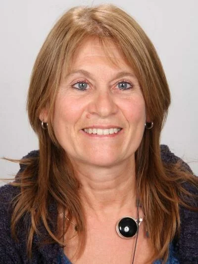 Mme Lacroix